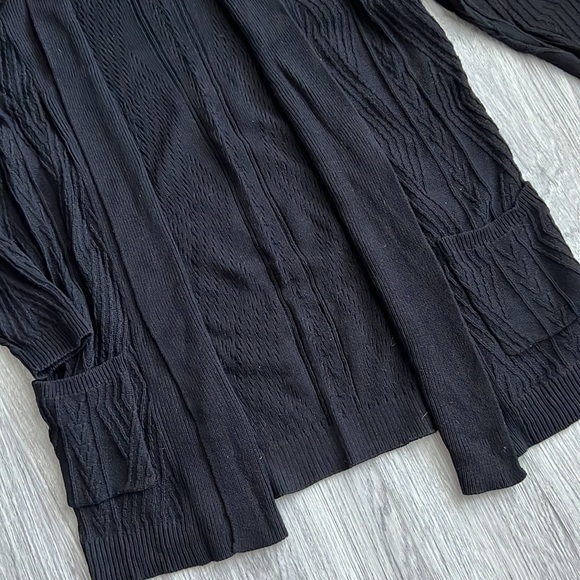 St. John’s Bay | Black Knit Cardigan Sweater Size L - Picture 2 of 4
